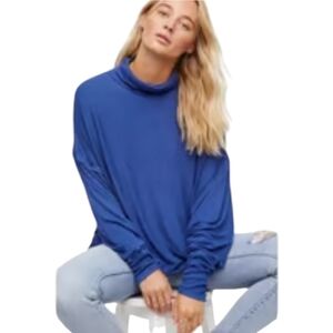 We The Free Free People Alameda Blue dolman sleeves oversize stretchy top